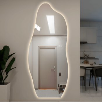 Fyrkantig spegel för vardagsrum med belysning